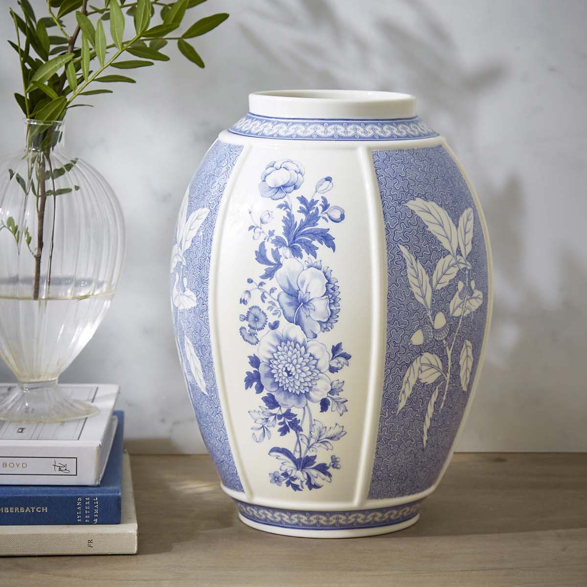 Blue Italian British Flowers Vase